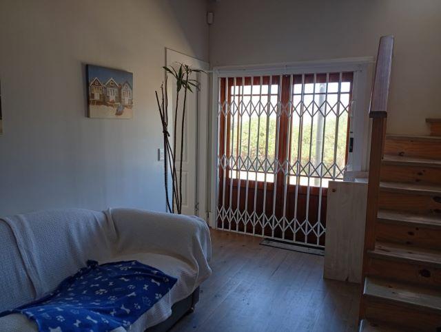 To Let 1 Bedroom Property for Rent in Simons Town Western Cape